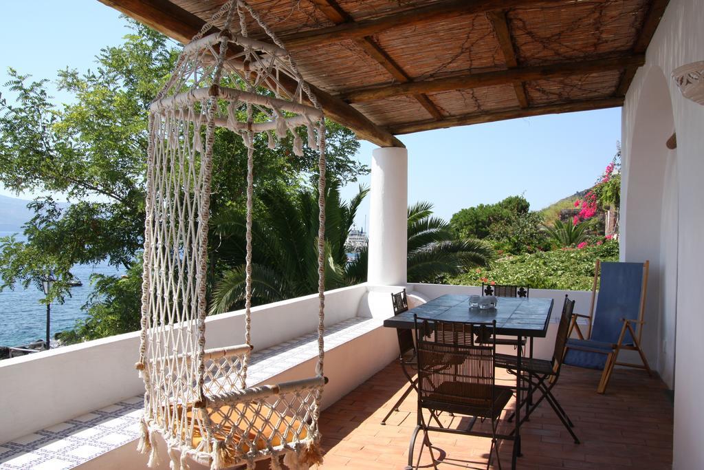La Terrazza Sul Mare Apartment Santa Marina Salina Bagian luar foto